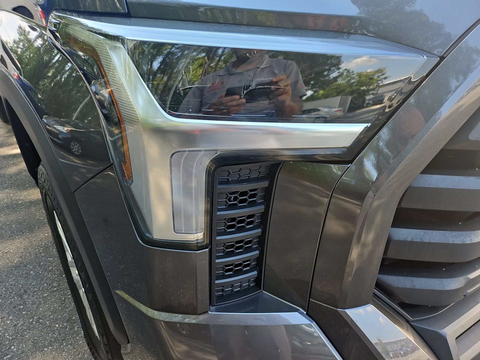 Used 2024 Toyota Tundra SR5 w/ SR5 Premium Package AWD/4WD image 14