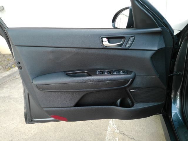 Used 2020 Kia Optima Premium FWD image 16