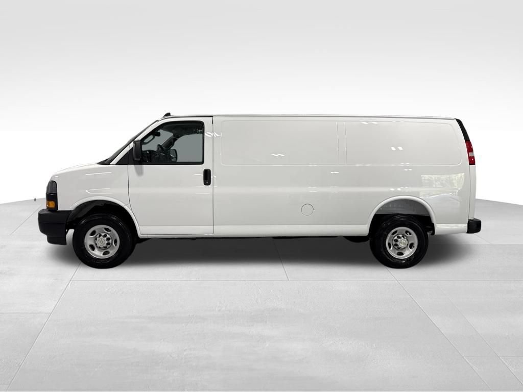 New 2025 Chevrolet Express 3500 Extended w/ Driver Convenience Package RWD image 32