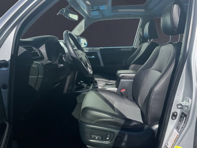 Used 2016 Toyota 4Runner SR5 Premium AWD/4WD image 9