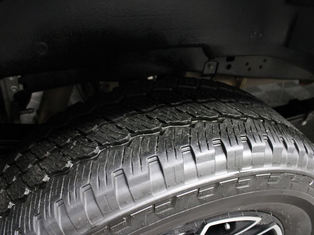 Used 2026 Ford F250 Platinum AWD/4WD image 47