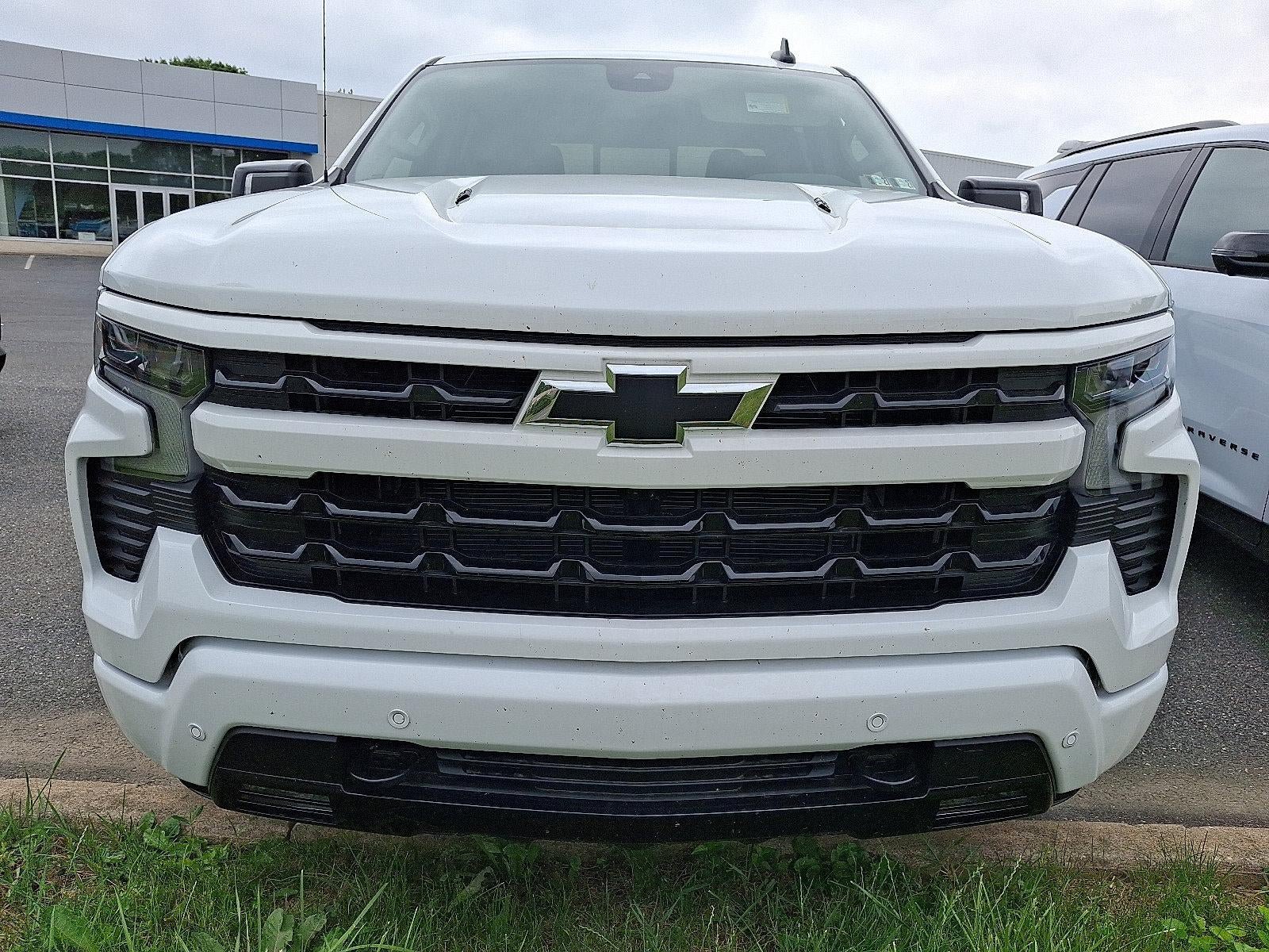 New 2026 Chevrolet Silverado 1500 RST w/ Dark Appearance Package AWD/4WD image 2