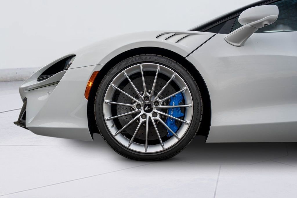 New 2026 McLaren Artura Spider image 21