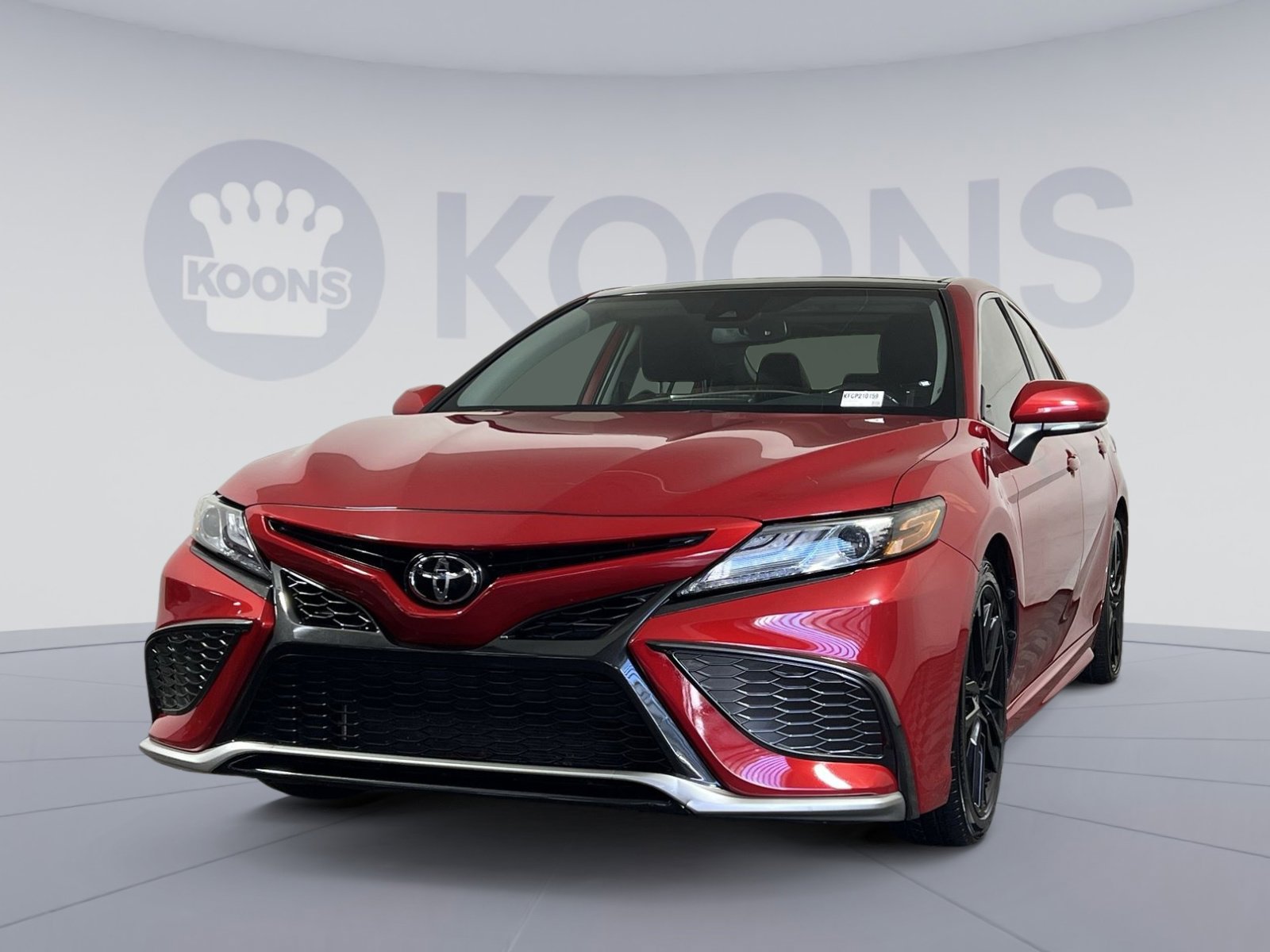 Used 2021 Toyota Camry XSE image 1