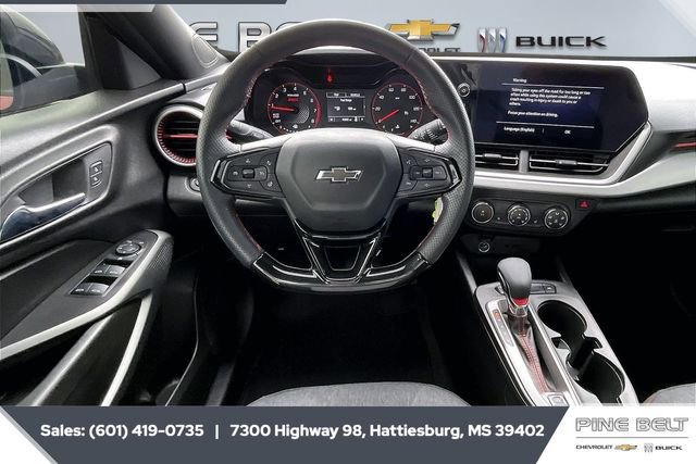 Used 2024 Chevrolet Trax RS w/ Driver Confidence Package image 5