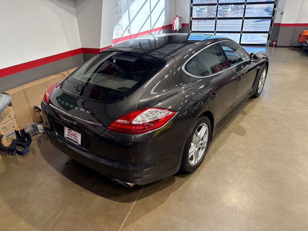 Used 2013 Porsche Panamera 4S image 24