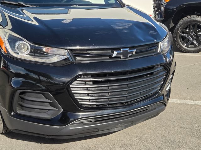 Certified 2018 Chevrolet Trax LT w/ Redline Edition FWD image 8