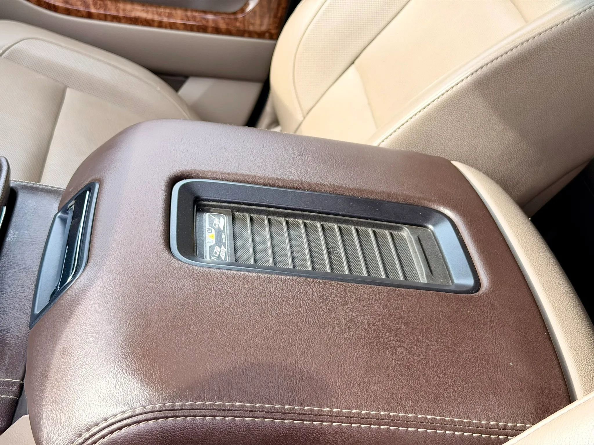 Used 2016 Chevrolet Tahoe LTZ image 32