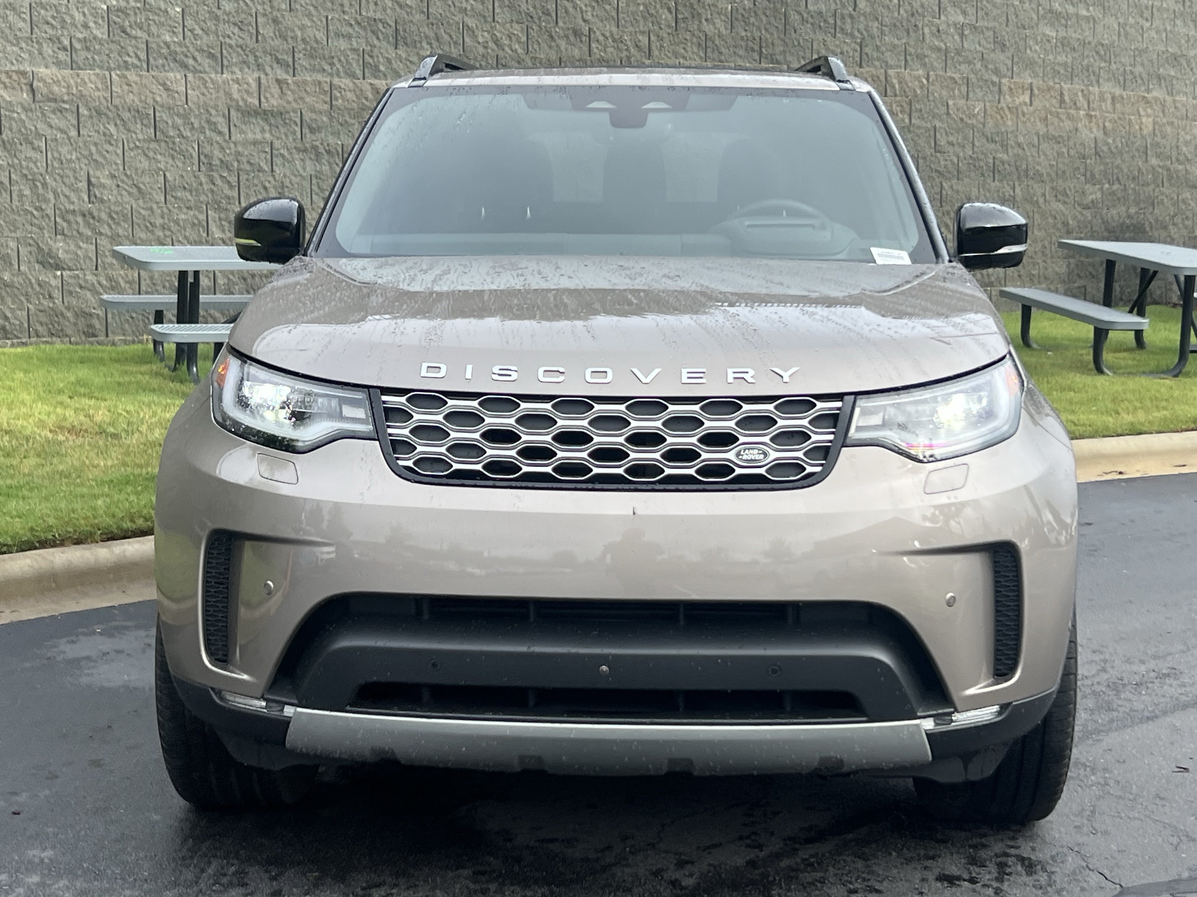 Certified 2025 Land Rover Discovery S AWD/4WD image 10