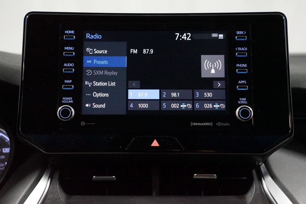 Certified 2021 Toyota Venza LE AWD/4WD image 17