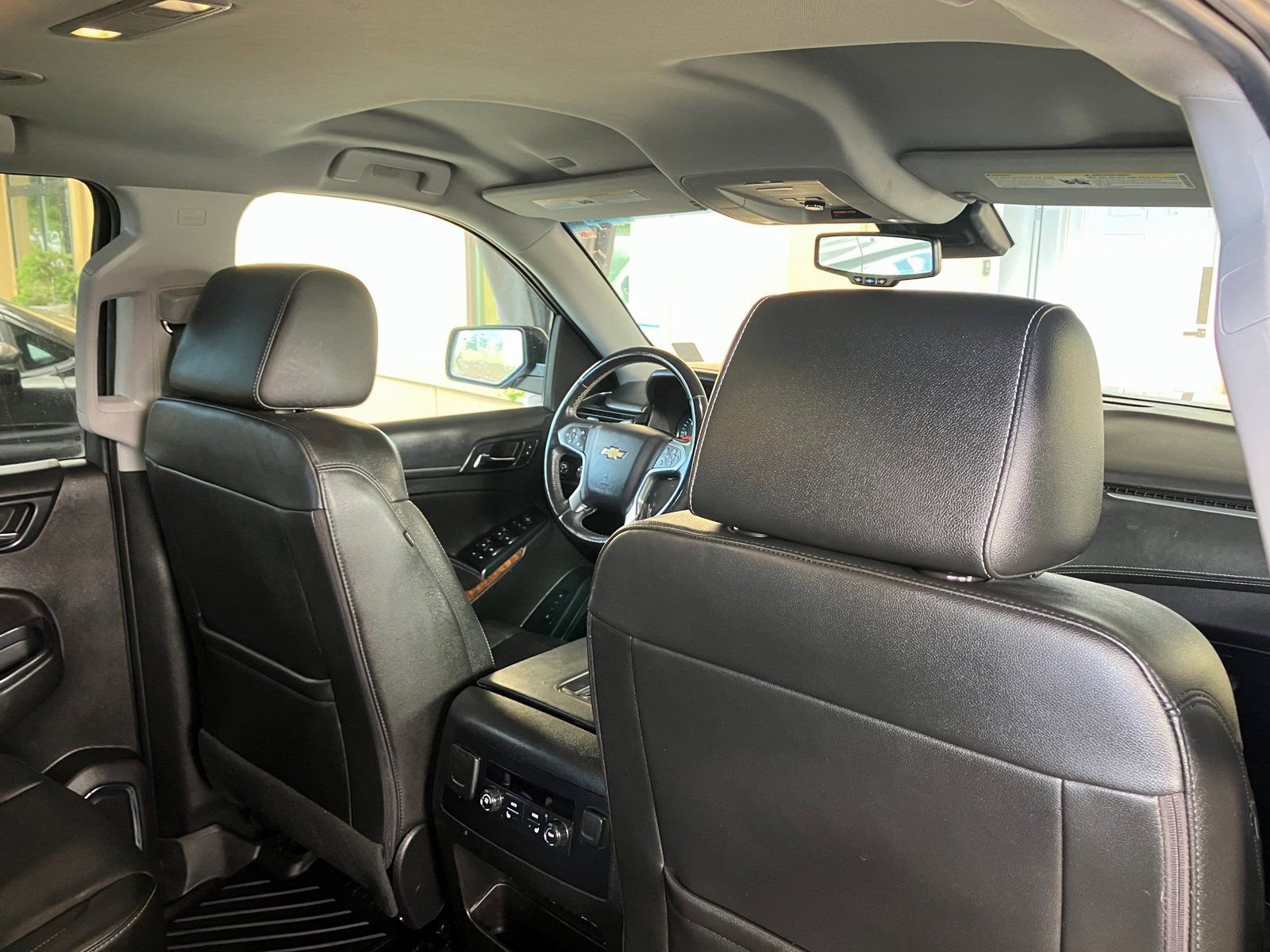 Used 2018 Chevrolet Tahoe Premier w/ RST 6.2L Performance Edition AWD/4WD image 22