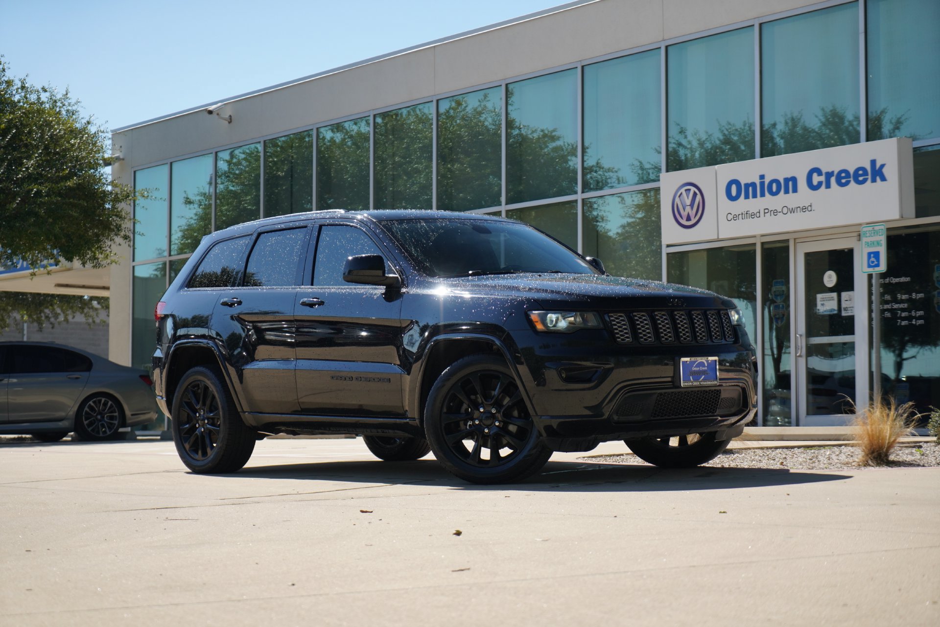Used 2018 Jeep Grand Cherokee Altitude