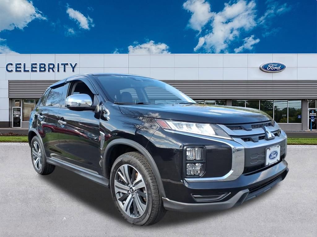 Used 2022 Mitsubishi Outlander Sport SE image 1