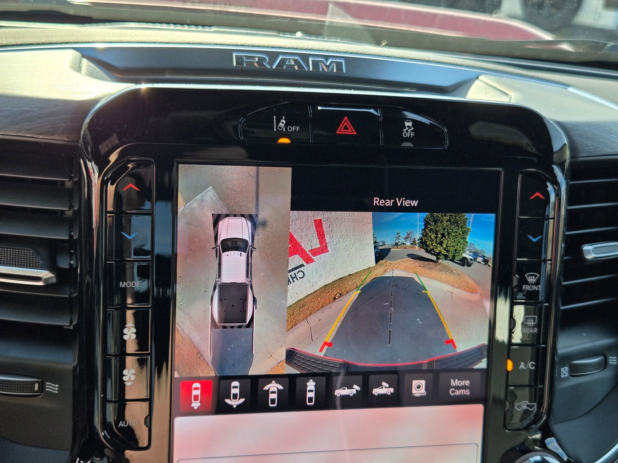 New 2026 RAM 3500 Laramie w/ Max Tow Package image 28