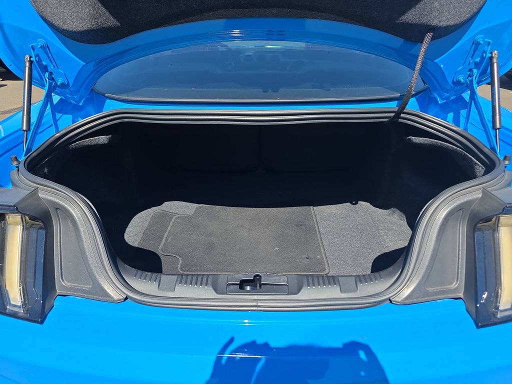 Used 2022 Ford Mustang GT Premium w/ Equipment Group 401A RWD image 16