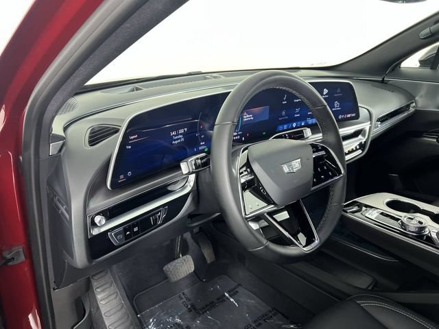 Used 2024 Cadillac Lyriq Tech AWD/4WD image 10