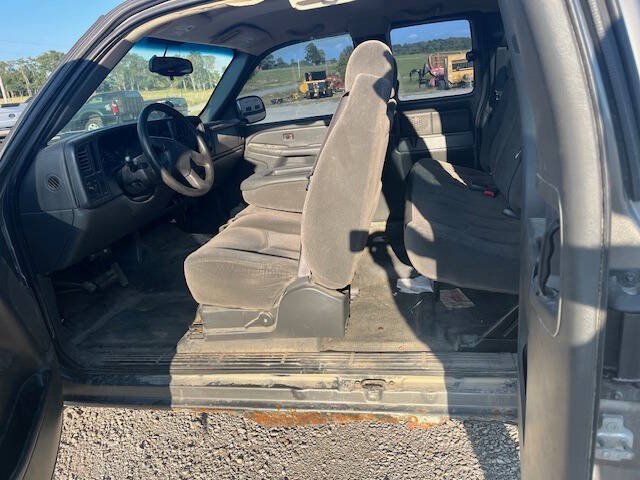 Used 2007 Chevrolet Silverado 1500 W/T RWD image 7