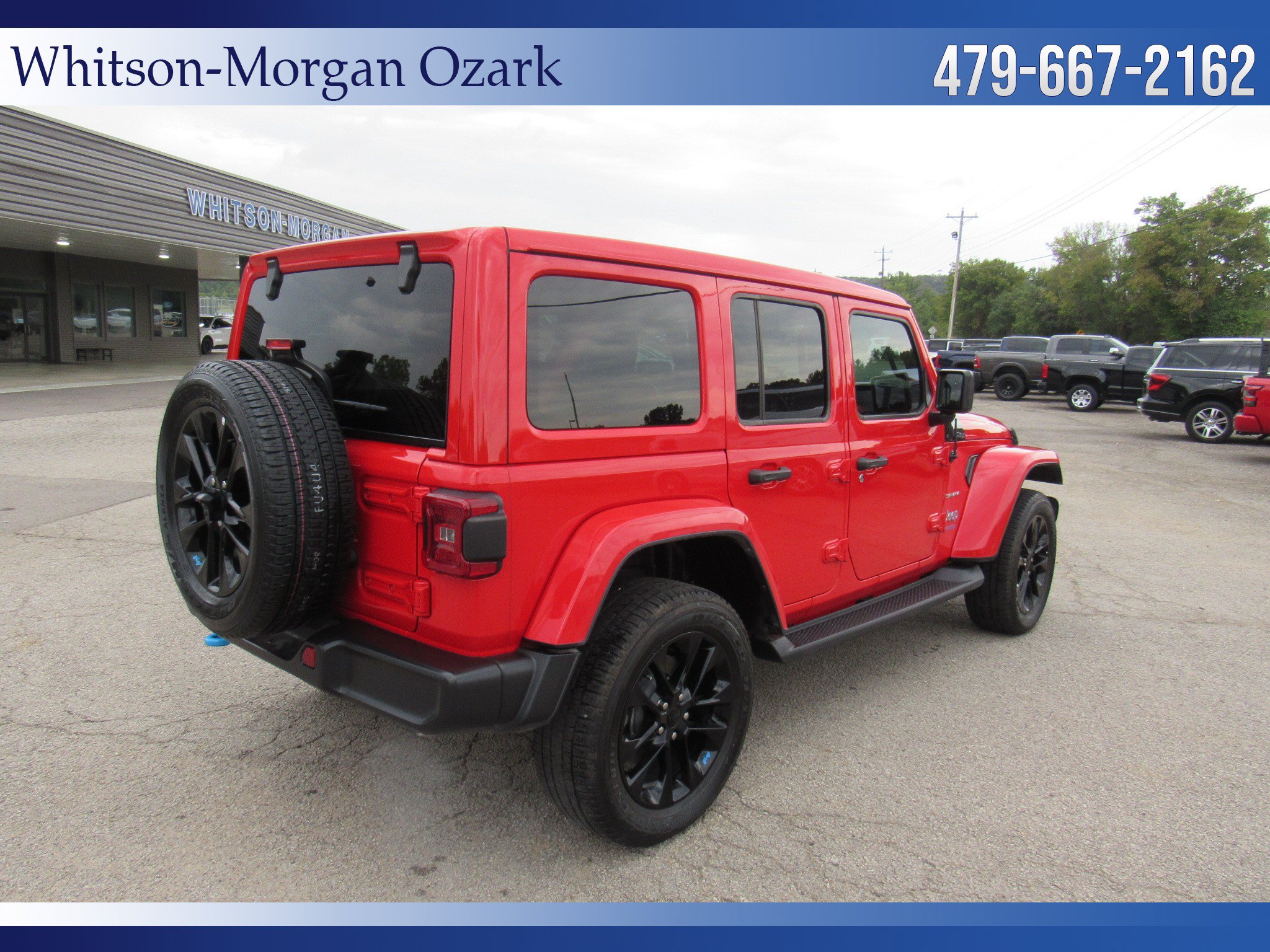 Used 2022 Jeep Wrangler Unlimited Sahara w/ Cold Weather Group AWD/4WD image 15