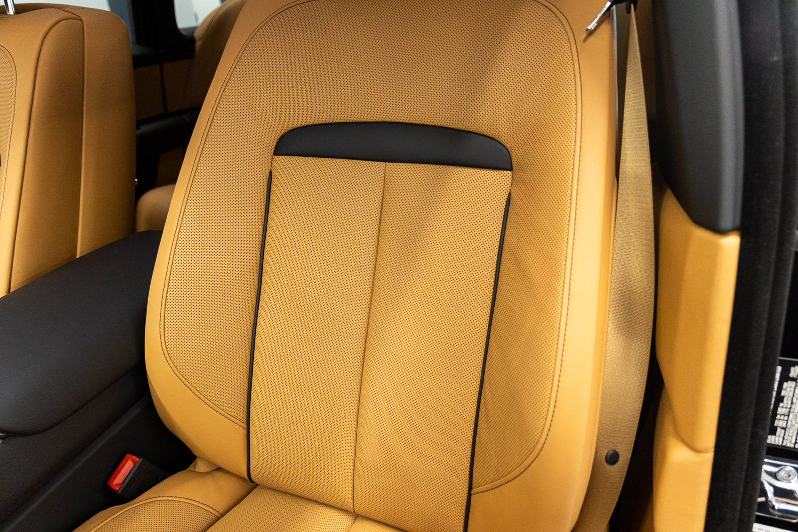 New 2027 Rolls-Royce Cullinan AWD/4WD image 36
