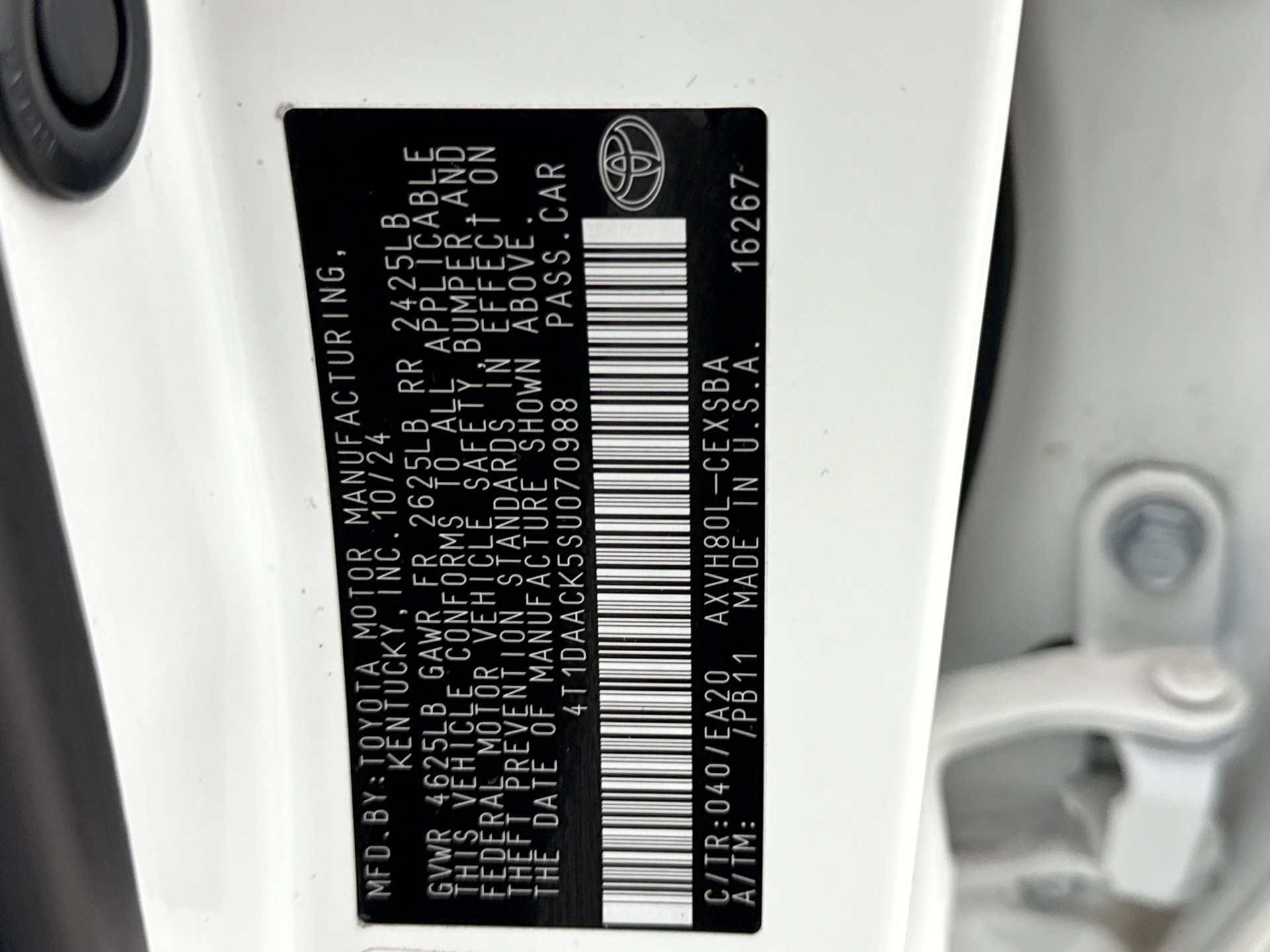 Used 2025 Toyota Camry SE w/ Multimedia Upgrade Package image 25