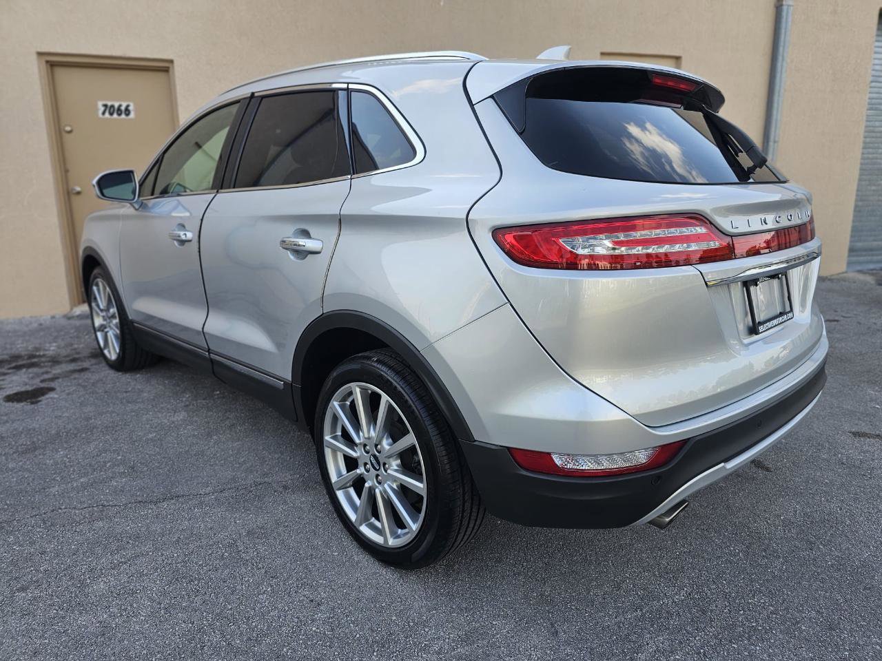 Used 2019 Lincoln MKC Reserve w/ MKC Technology Package FWD image 13