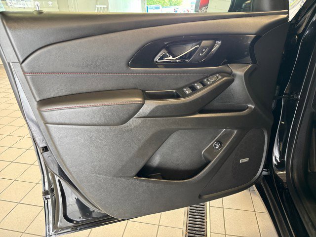 Used 2023 Chevrolet Traverse RS image 14