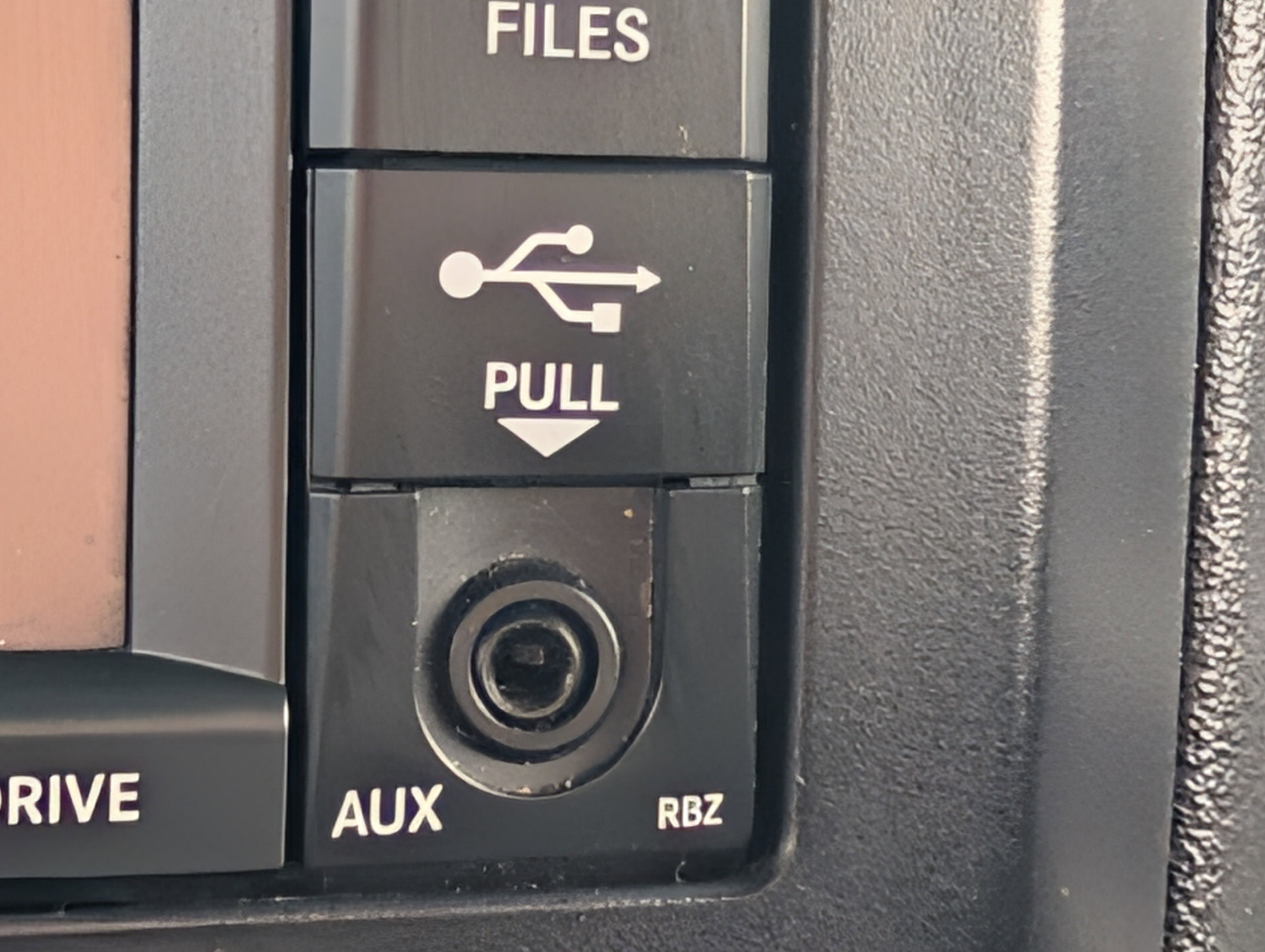 Used 2015 Jeep Patriot Latitude w/ Sun/Sound Group image 10