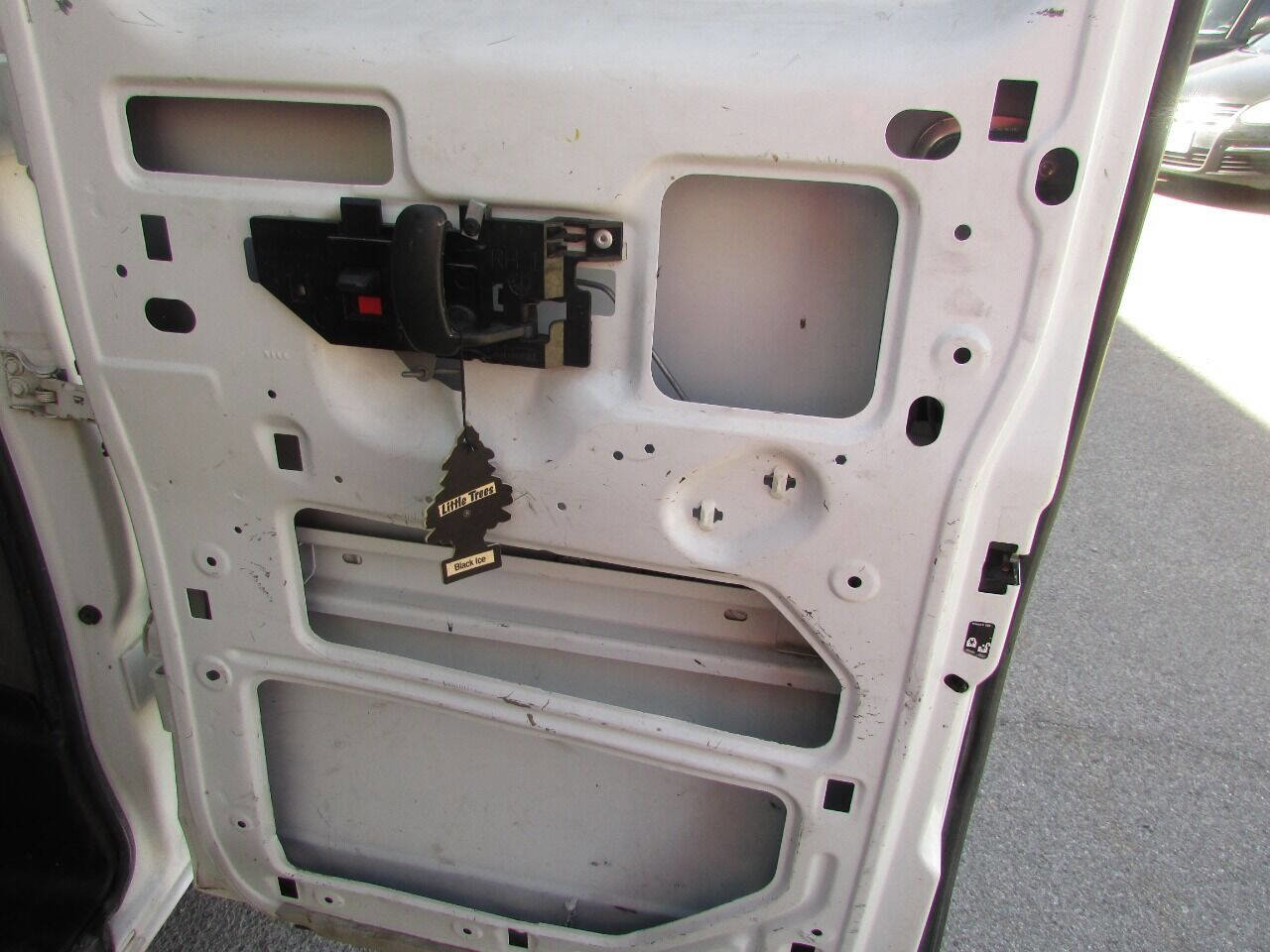 Used 2012 Chevrolet Express 1500 image 20