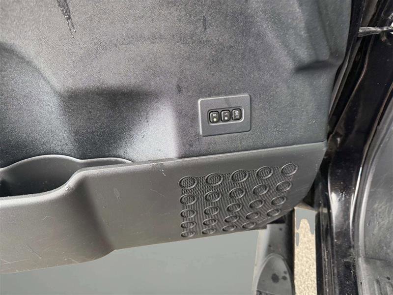 Used 2013 Nissan Titan PRO-4X image 26