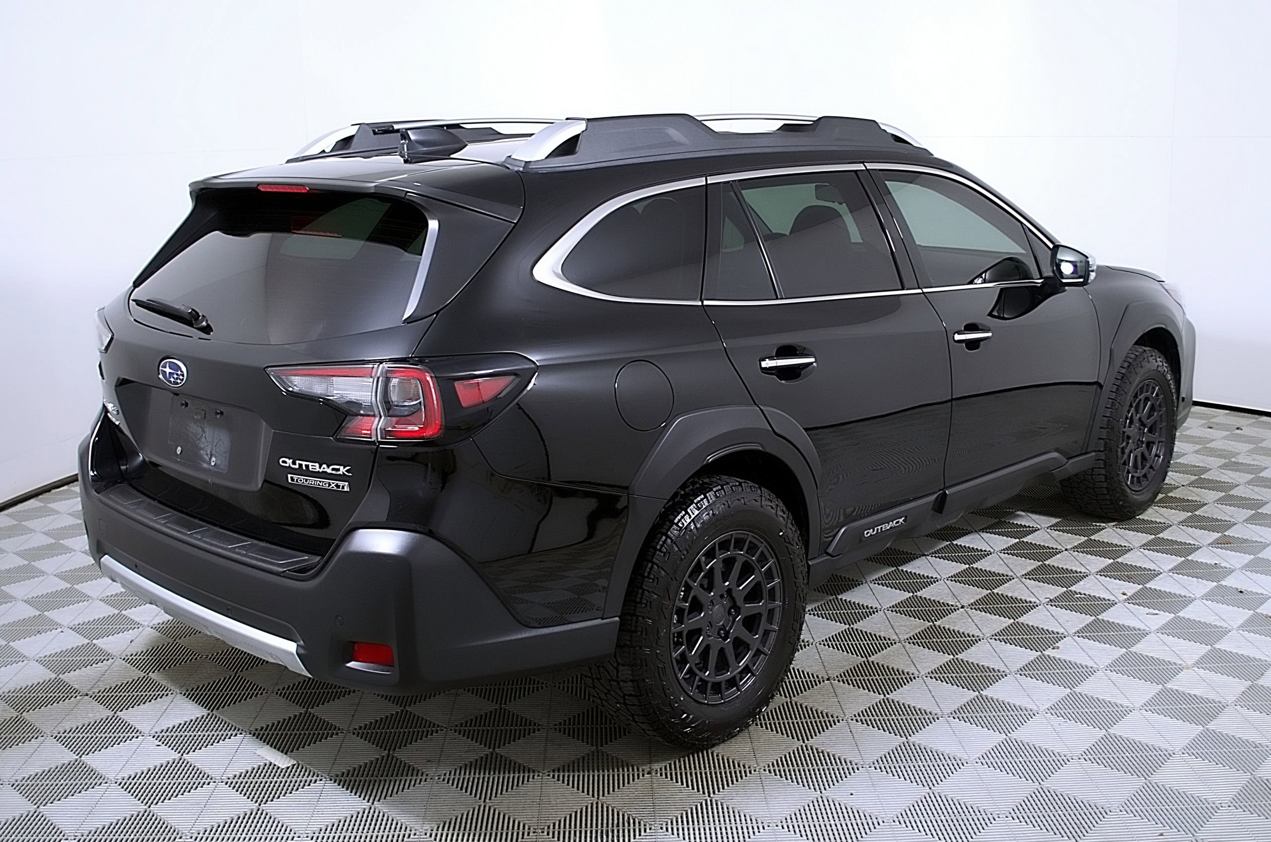 Used 2025 Subaru Outback Touring XT image 7