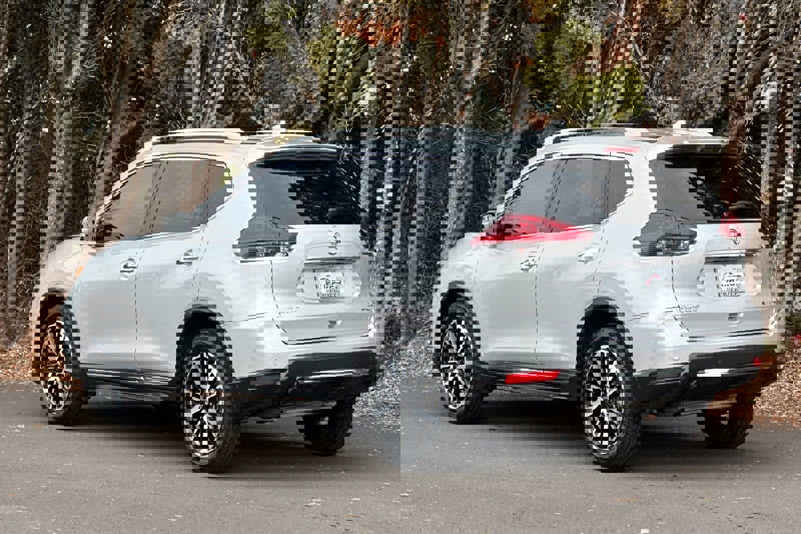 Used 2020 Nissan Rogue SL image 6