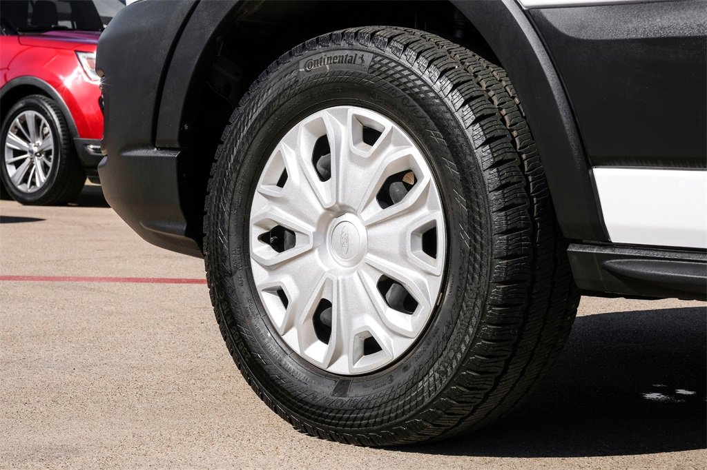 Used 2022 Ford E-Transit 148 High Roof Extended image 48