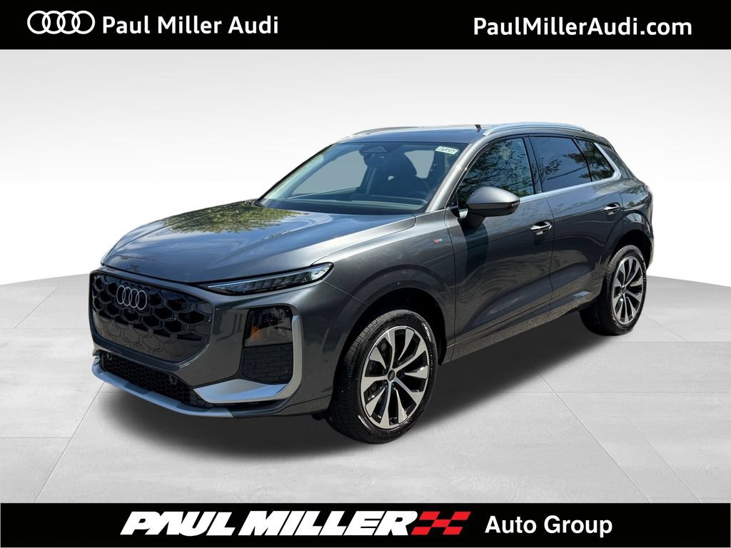 New 2026 Audi Q3 quattro 2.0T AWD/4WD 360° Tour