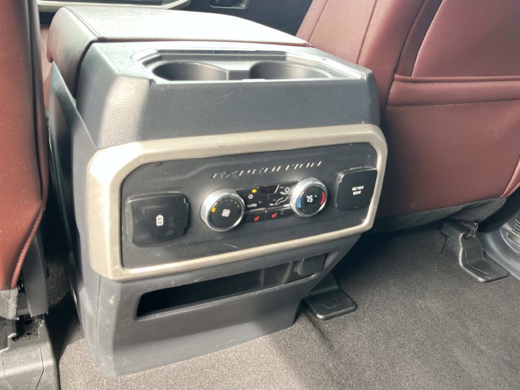 Used 2024 Ford Expedition Limited RWD image 20