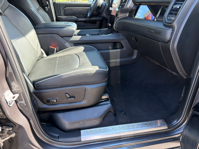 Used 2025 RAM 2500 Limited AWD/4WD image 13