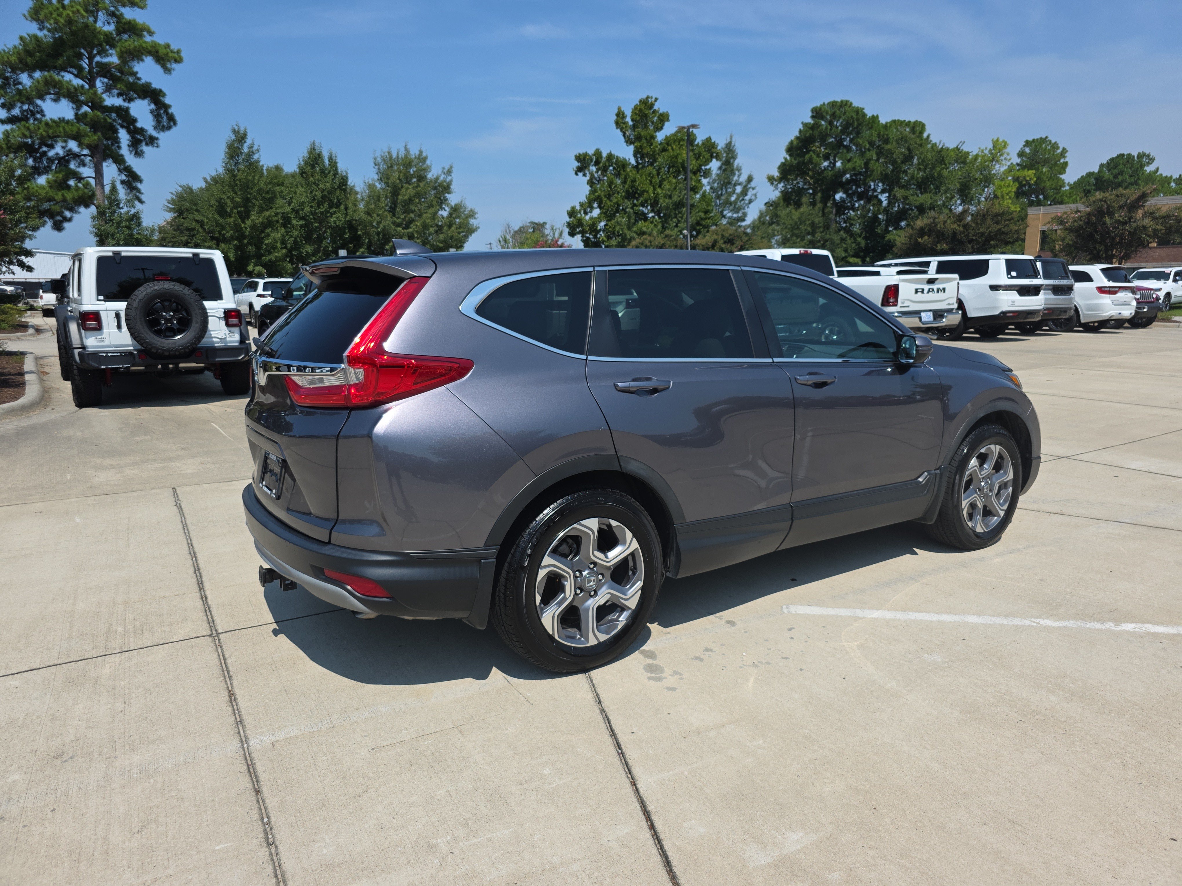Used 2017 Honda CR-V EX-L image 9