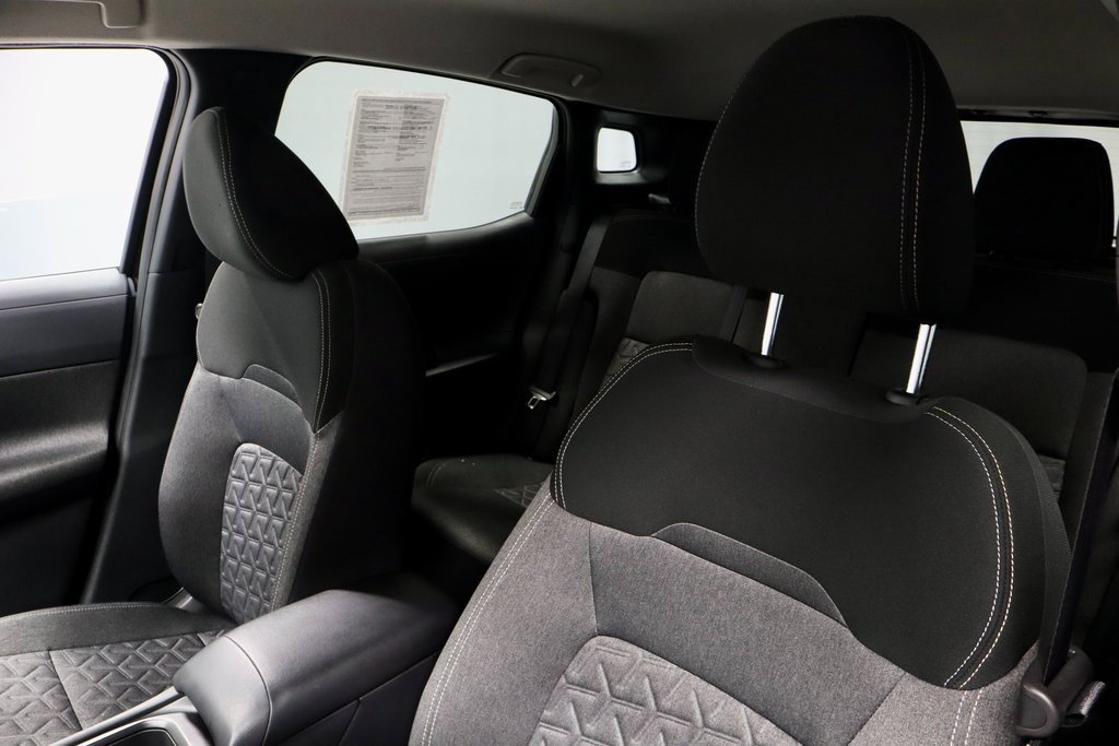 Certified 2025 Nissan Kicks SV image 25