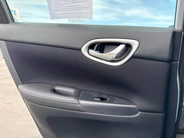Used 2016 Nissan Sentra SV FWD image 22