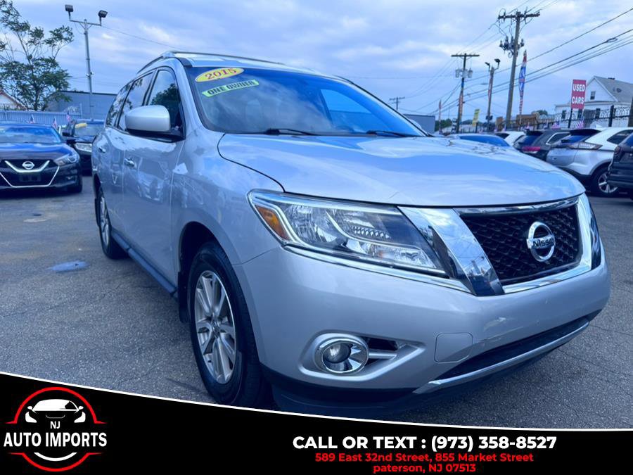 Used 2015 Nissan Pathfinder SV w/ Trailer Tow Package image 3