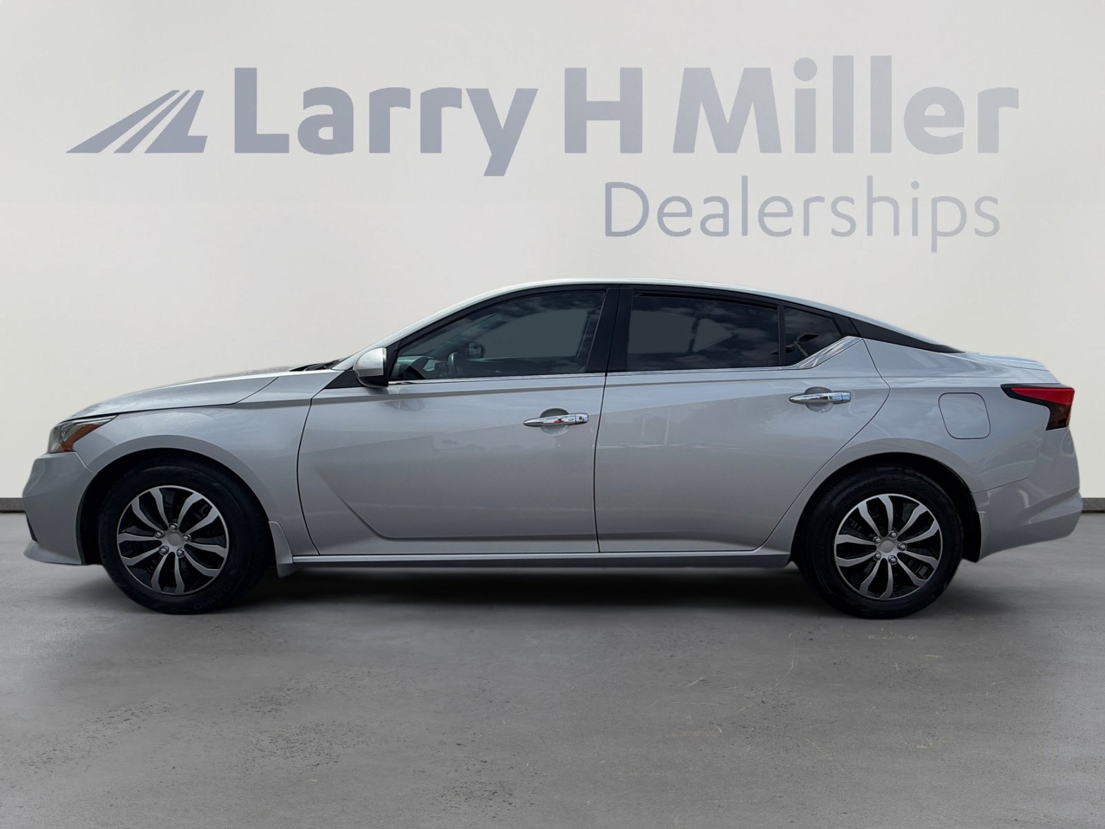 Used 2021 Nissan Altima 2.5 S FWD image 2