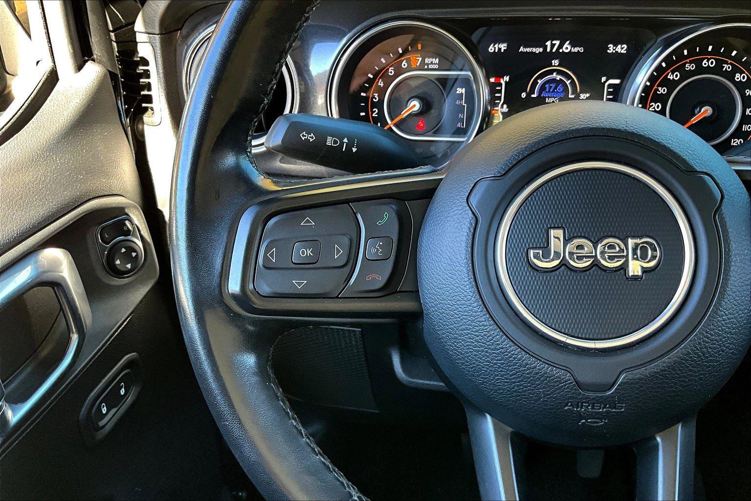 Used 2022 Jeep Gladiator Sport image 19