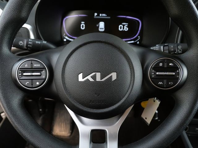 Used 2025 Kia Soul LX FWD image 18