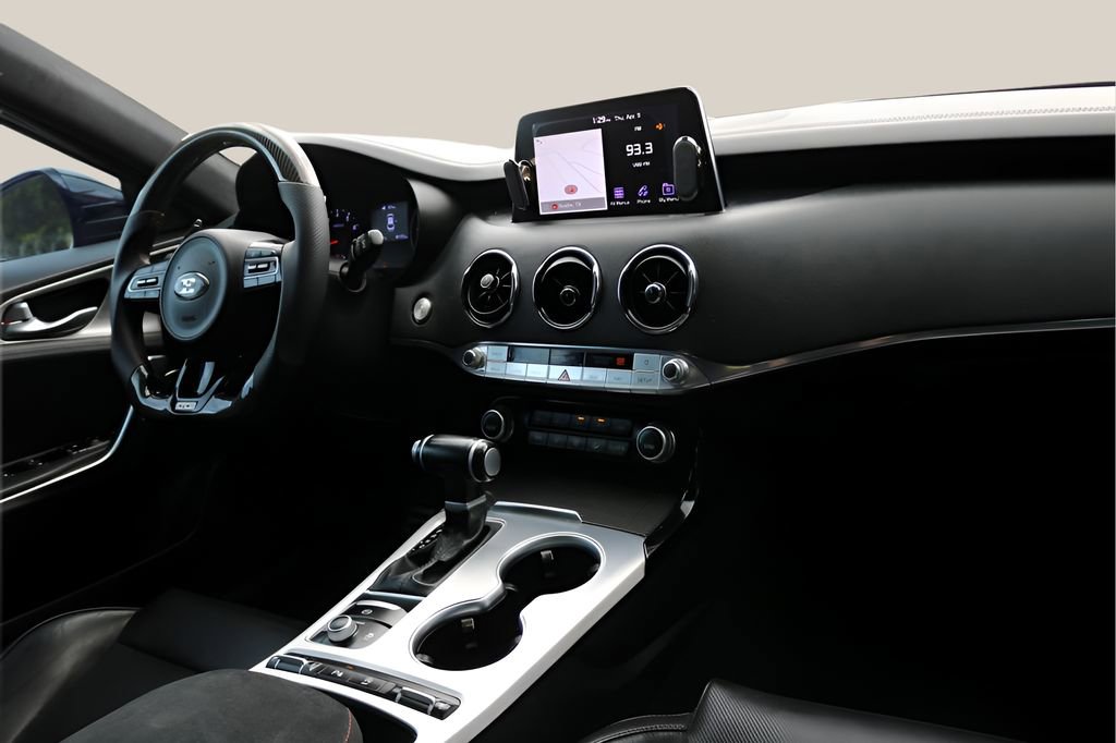 Used 2019 Kia Stinger GTS image 19