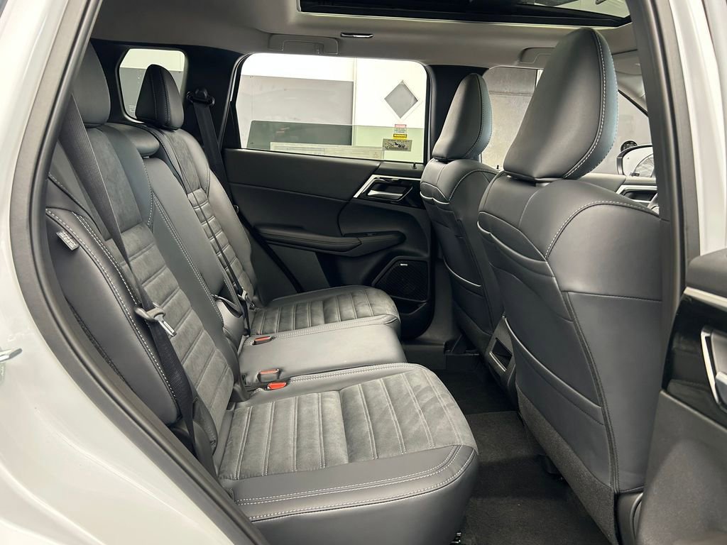 New 2026 Mitsubishi Outlander Trail Edition image 46