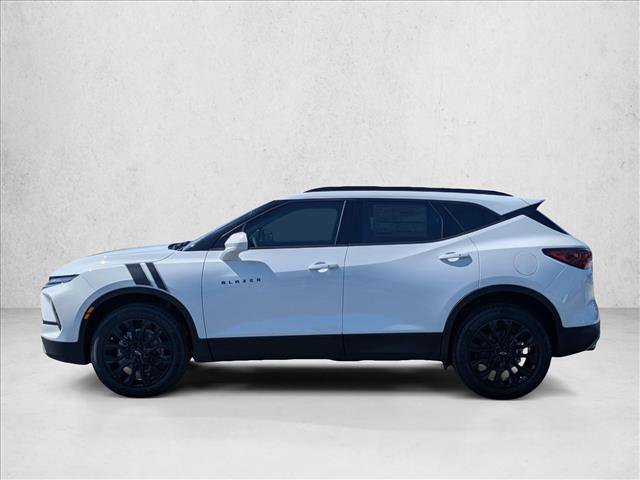 New 2026 Chevrolet Blazer LT w/ LPO, Black Sport Package FWD image 5