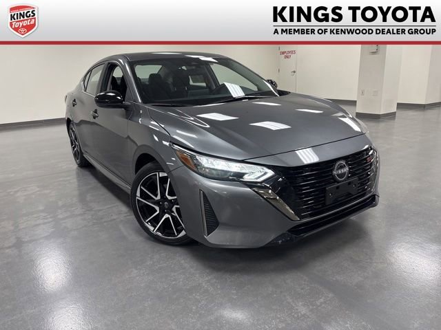 Used 2024 Nissan Sentra SR FWD image 1
