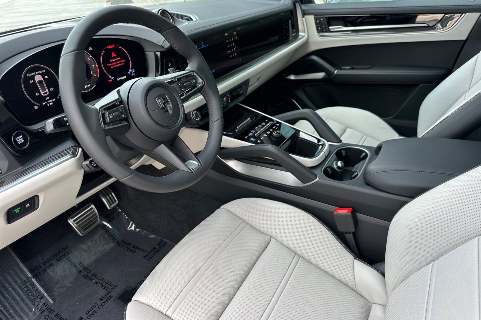 New 2026 Porsche Cayenne Turbo image 4