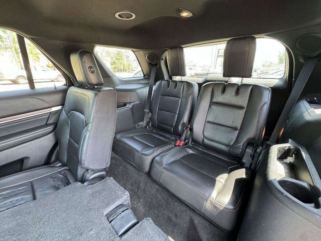 Used 2017 Ford Explorer Limited FWD image 9