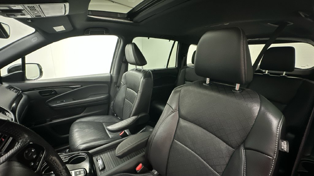 Used 2023 Honda Passport Elite image 9