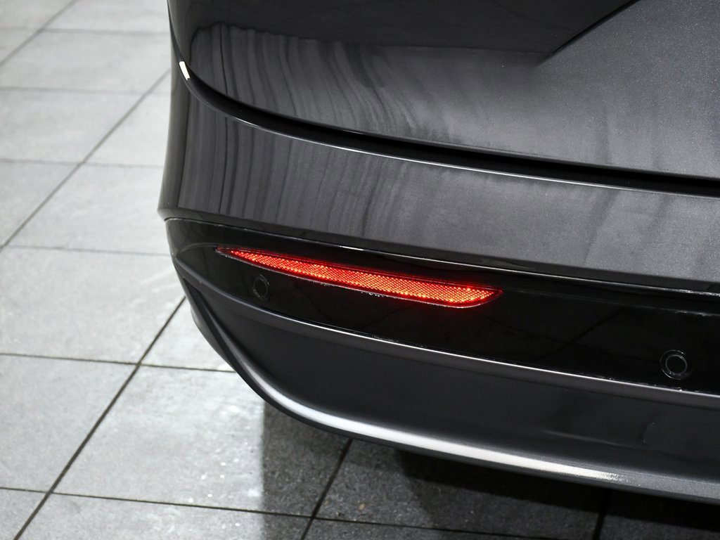 Used 2024 Lucid Air Grand Touring image 81